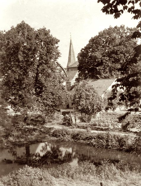 Burggraben1933.jpg